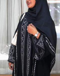 เสื้อผ้ามุสลิมแบบดั้งเดิมที่สง่างามสำหรับผู้หญิงปักสไตล์อาบายะสคาฟตันแบบสุภาพเรียบร้อยและได้รับแรงบันดาลใจจากดูไบ - Product Image 2