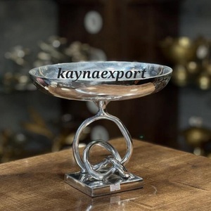 ชามผลไม้ตกแต่งสำหรับแคมป์ปิ้ง แบบตอกลายเงางาม จานเสิร์ฟสีทองลายกิ่งไม้ หรูหรา เป็นมิตรกับสิ่งแวดล้อม ผลิตจากอะลูมิเนียมเกาหลี สำหรับเสิร์ฟเค้ก - Product Image 3