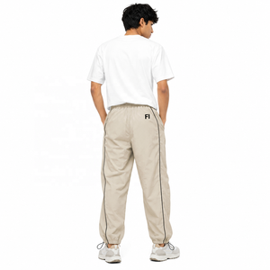 Pantalones de hombre al por mayor con cintura elástica, corte relajado, ribete en contraste, ligeros, estilo casual urbano, pantalones personalizados, proveedor de EE. UU. - Product Image 2