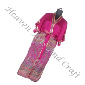 Bohemio indio hecho a mano Vintage seda Sari Floral impreso ropa de dormir Albornoz Maxi vestido étnico playa verano venta al por mayor KL005 - Product Image 1