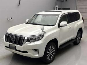 Toyota Land Cruiser Prado, Caja de Cambios Manual/Automática, Motor Diésel de 8L, Volante a la Izquierda, Auto Usado en Venta - Product Image 4