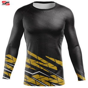 Rash guard à manches longues unisexe - Product Image 5