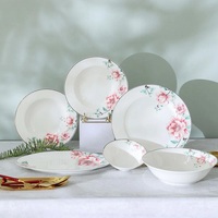 Assiettes de Luxe Blanches en Porcelaine Céramique à Bord Doré pour Hôtels, Restaurants et Réceptions de Mariage