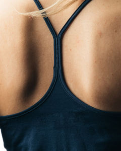 Camiseta corta sin mangas con cuello redondo para mujer - Product Image 5