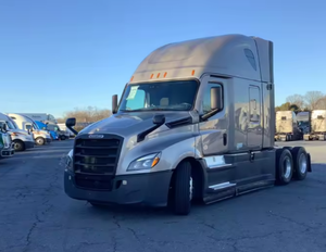 Nuevo Cascadia 2024 USADO - 72 con Techo Elevado y Doble Cama Plegable Detroit - Product Image 1