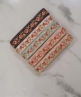 Rubans et lacets brodés à la machine sur mesure dans divers modèles-paillettes brodées de couleur noire pour robes de mariée