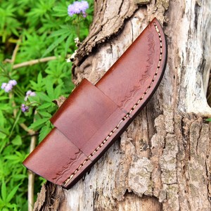 Fourreau de couteau en cuir de vachette véritable de couche supérieure Fourreau de sculpture de camping pliable fait à la main avec support de personnalisation OEM - Product Image 2