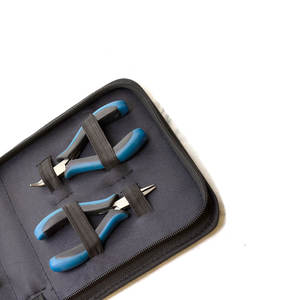 Kit de pinces à bijoux légères en matériaux de haute qualité à vendre Kit de pinces à bijoux en vrac en vente - Product Image 4