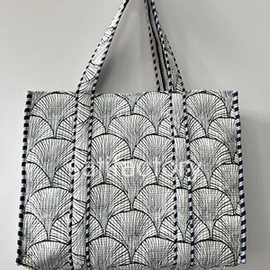 Sac fourre-tout en coton matelassé fait à la main sac d'épicerie écologique pour femmes conception d'impression de coquille durable solide fermeture ouverte - Product Image 1