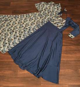 ชุดราตรีปักเลื่อมหรูหราสไตล์ดั้งเดิมสำหรับผู้หญิง เหมาะสำหรับงานแต่งงาน ขนาด 38-44 นิ้ว ความยาว 56 นิ้ว - Product Image 3