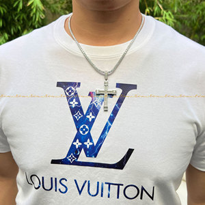 Colgante de cruz de plata de ley 925 con diamantes cultivados, amuleto bellamente diseñado para fiestas y efecto llamativo - Product Image 3
