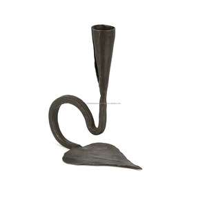 ชุดเชิงเทียนเหล็กดัด2มือปลอมฐานเชิงเทียนออกแบบหัวใจที่จับโลหะสีดำสำหรับตกแต่งบ้านเรียวคริสต์มาส - Product Image 1