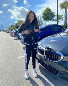 Vente en gros 2025 ensemble deux pièces vêtements pour femmes survêtements personnalisés pour femmes Pakistan vente en gros le moins cher ensemble de survêtements avec service OEM - Product Image 1