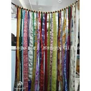 Cortina Boho de Sari de Seda Reciclada, Separador de Ambientes Multicolor, Persianas y Cenefas Bohemias para Decoración Bohemia - Product Image 3