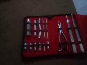 Mediva Essence New Equine Dental Burgess Wolf Tooth Extractor Set Large 14 Pcs Instrumentos quirúrgicos manuales de acero inoxidable CE - Product Image 2