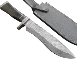 Beau couteau Bowie de chasse en acier damas fait à la main personnalisé poignée en os gaine en cuir OEM pris en charge pour un usage industriel. - Product Image 1