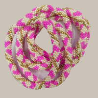 Bracelets à pampilles roses pour enfants, perles japonaises/verre, longueur flexible, motif géométrique romantique, faits à la main au Népal