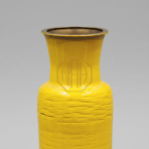 Jarrón Decorativo de Hierro Hecho a Mano para Flores, Estilo Costero, Metal Amarillo Repujado, Decoración India Tradicional Única - Product Image 5