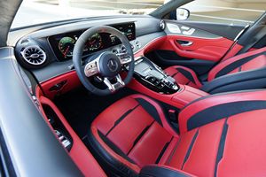 Mercedes-Benz AMG GT63 S 4 portes 2021, boîte automatique, essence, turbo, transmission intégrale, cuir, ROUGE, d'occasion, certifié, propre et en bon état - Product Image 3