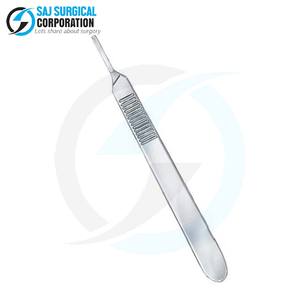 Herramienta quirúrgica de acero inoxidable con mango de bisturí de alta calidad para incisiones precisas en procedimientos médicos y veterinarios aprobados por CE - Product Image 1