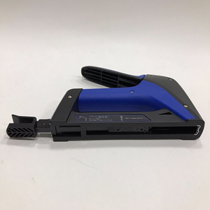 Source d'alimentation manuelle de qualité industrielle et bricolage Brad Nail Staple Gun avec 1 an de garantie - Product Image 2