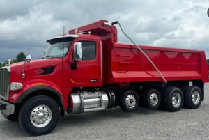 Camión Volquete Usado Peterbilt 567, Años 2024, 2023, 2022, Muy Limpio y Económico, Motor Paccar de 510HP, Automático - Product Image 2