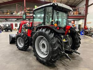 Tractor de ruedas Massey Ferguson 4710 4WD usado fiable a la venta en Stock - Product Image 3