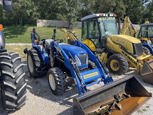 2013 New Hollandd Boomer 50 Tractor a la venta a buenos precios - Product Image 3