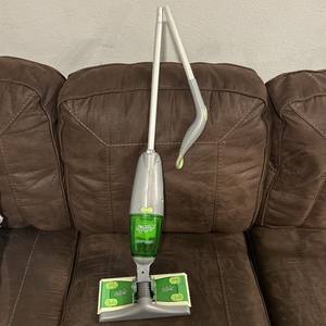 Swiffer Sweep Vac Mop Aspiradora inalámbrica L4000 Probado Sin cargador Luz usada - Product Image 1