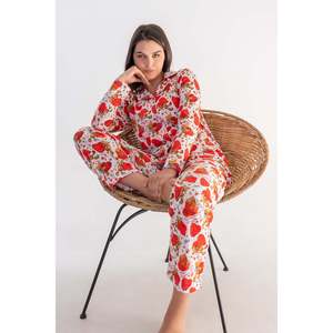 Conjunto de Pijama KADIN P.SUPREM con Cuello y Botones, Mangas Largas y Bolsillos - Rojo Nuevo - Rojo Nuevo - Product Image 1