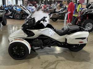 Motocicleta Trike de Alto Rendimiento Spyder F3-T Rotax 1330 ACE Nueva con Reversa, Lista para Envío a Domicilio - Product Image 3