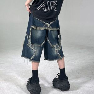Pantalones cortos de mezclilla de tendencia para hombres, desde estilos casuales hasta festivales, se adapta a las marcas, las mejores formas de estilizar pantalones cortos de mezclilla para hombres en 2024 - Product Image 6