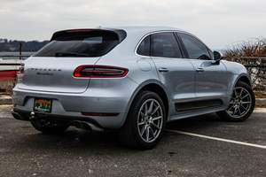 Porsche Macan Turbo 2015 Usado, Motor V6 Turbo de 400 hp - Product Image 2