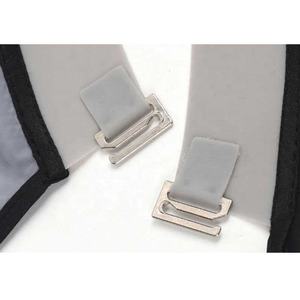 Cape de Barbier Professionnelle Imperméable Personnalisable avec Logo – Vente en Gros - Product Image 4