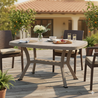 Table de repas d'extérieur moderne, écologique et durable, certifiée TUV, résistante aux intempéries et au soleil, en plastique, facile à assembler, pour la maison et l'hôtellerie-restauration.
