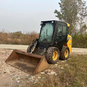 Chargeuse compacte multifonction d'occasion de marque JCB, faible nombre d'heures, chargeuse sur pneus, certifiée CE. - Product Image 3