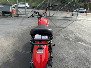 Nouvelle moto authentique MB200-2, moteur puissant de 196 cm³ / 6 ch, vitesse maximale de 24 mph - Product Image 3