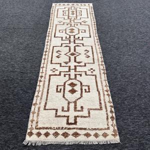 พรมวินเทจขนาด 2.3x9.4 ฟุต, พรมตุรกีแบบ Runner, พรมลายอิคัตสีขาวน้ำตาล - Product Image 1