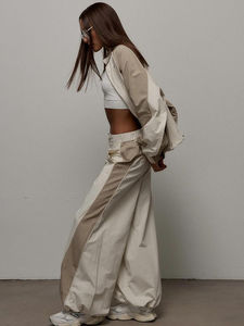 Conjunto de chándal con capucha y cremallera de nailon con panel de contraste para mujer logotipo personalizado con impresión de conjunto de chaqueta y pantalón de nailon con logotipo personalizado - Product Image 5