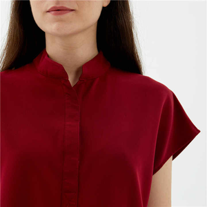 Fabricación de uniformes de enfermera de moda personalizados de alta calidad Diseño de logotipo personalizado y uniformes de hospital de color - Product Image 3