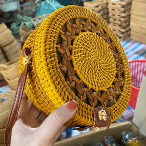 Sac en rotin fait main vietnamien avec tissage élégant et options de marque personnalisées - Product Image 4