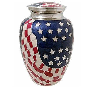 Urna Funeraria de Metal de Latón/Aluminio con Grabado de la Bandera Estadounidense para Cenizas Humanas de Adultos - Product Image 6