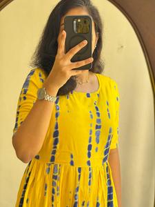 Robe d'été à volants ethniques avec manches bouffantes et motif floral Sun-Kissed Spirit pour une mode décontractée - Product Image 3