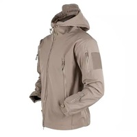 Vente en gros de vestes softshell personnalisées camouflage, imperméables, respirantes, coupe-vent, à séchage rapide, pour la randonnée, le camping et les activités de plein air, en Cordura.