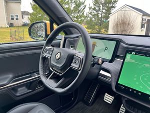 Super affaire..Rivian R1S Adventure Edition d'occasion - Product Image 2