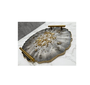 Élégant plateau de service en résine écologique avec finition en marbre fait à la main pour cadeau de mariage, fête et décoration intérieure - Product Image 6