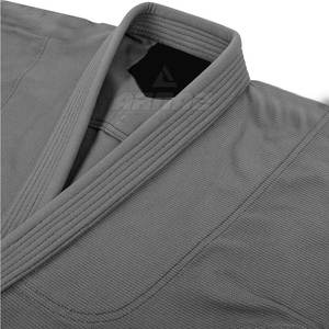 Kimono brasileño personalizado Jiu Jitsu Gi con retazos y personalización de logotipo conjunto de uniforme clásico de Jiu Jitsu con cinturón - Product Image 5
