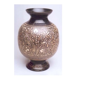 Décorations de fêtes à domicile, style classique, pot de fleurs en métal poli doré brillant, vase à fleurs décoratif fait à la main - Product Image 3