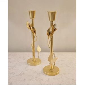 Bougeoir Bougeoir en métal pour l'éclairage et la décoration de la maison Ensemble Bougeoir décoratif élégant finition antique - Product Image 1