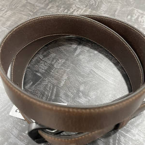 Cinturón de Cuero de Grano Completo Premium para Hombre al por Mayor, Herrajes Personalizados (Hebilla de Latón Negro) para Uso Formal y Casual - Product Image 3